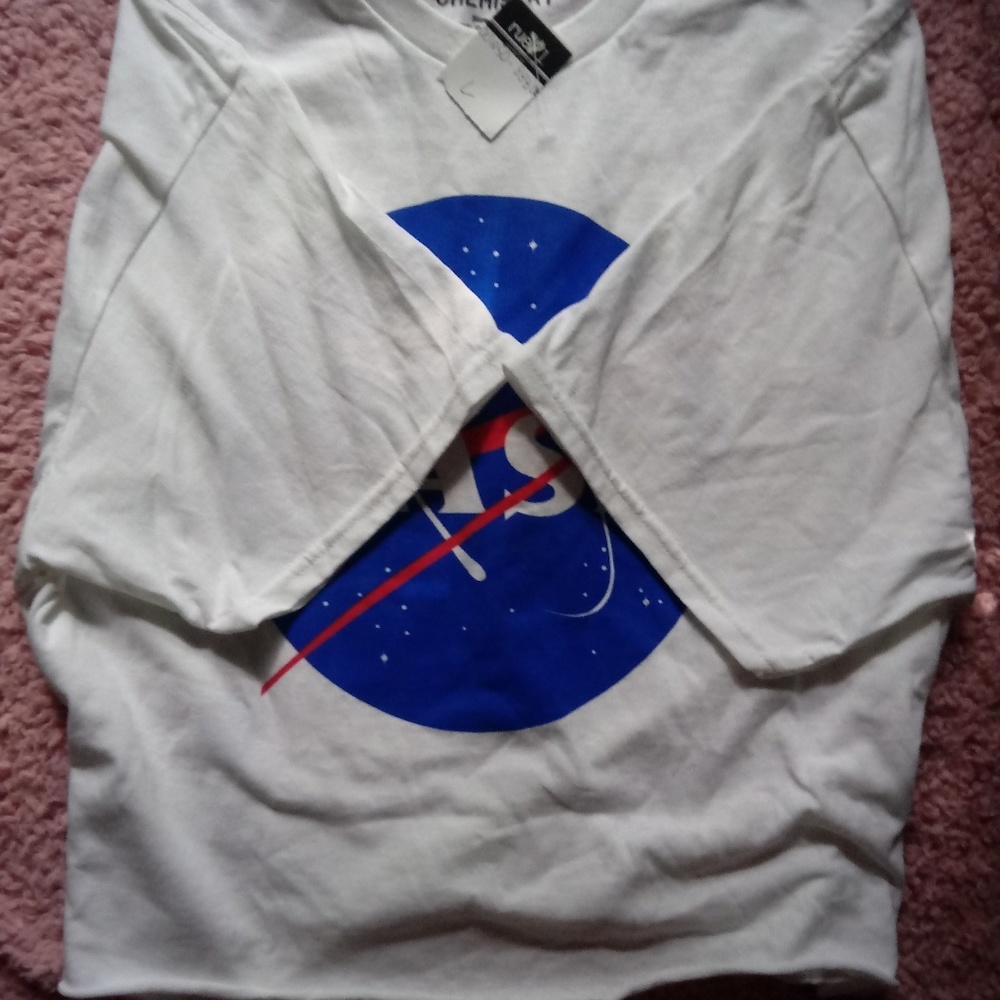NASA Shirt - Picture 2 of 8